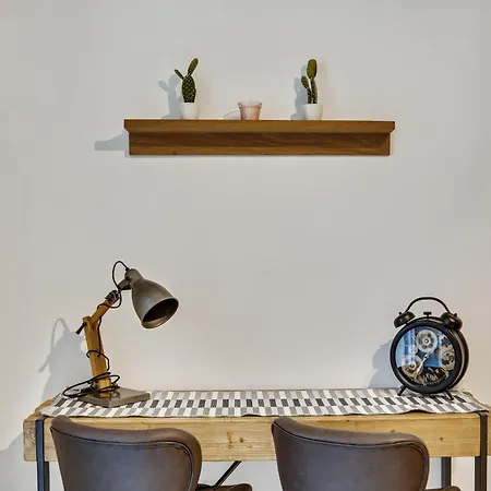 Chic With Terrace In Appartamento